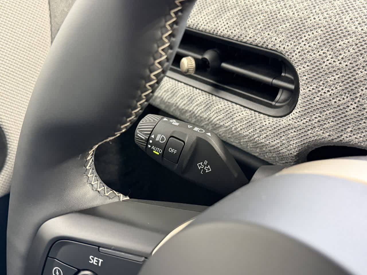 Thumbnail: 2025 MINI Cooper Hardtop - 15