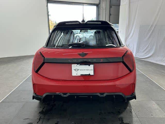 2026 Mini Cooper 4 Door Hardtop Iconic photo 3