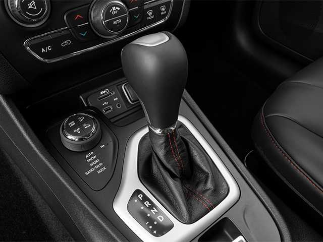 Thumbnail: 2014 Jeep Cherokee - 11