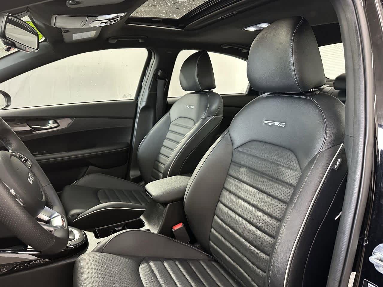 Thumbnail: 2024 Kia Forte - 11