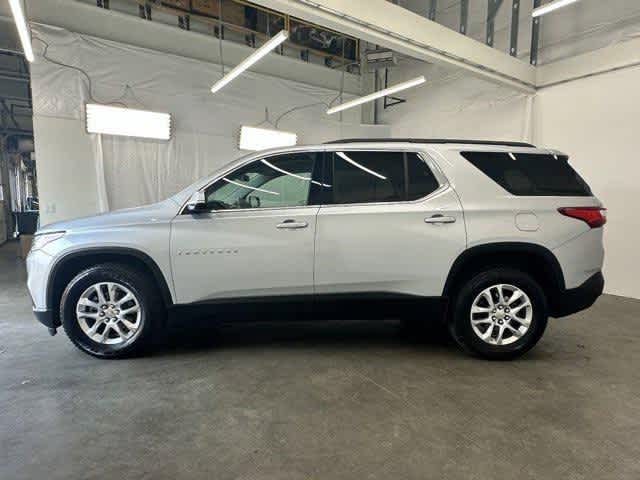 Used 2019 Chevrolet Traverse 1LT with VIN 1GNEVGKW1KJ282591 for sale in Portland, OR