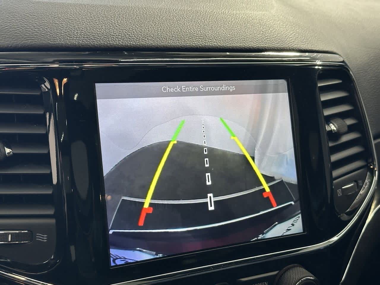 Thumbnail: 2019 Jeep Grand Cherokee - 22