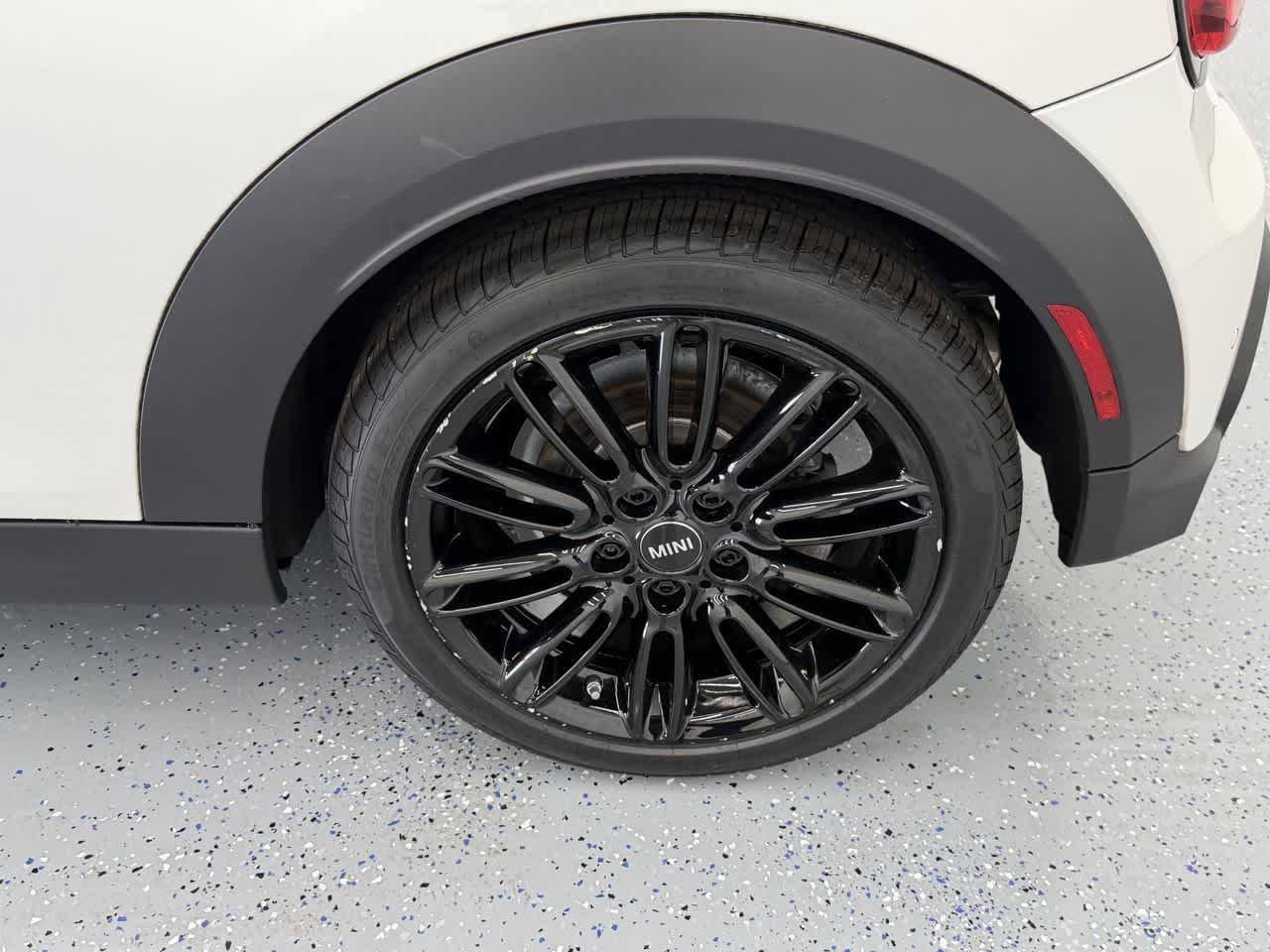 Thumbnail: 2023 MINI Cooper Hardtop - 25