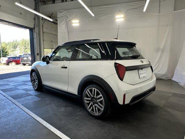 2025 Mini Cooper 2 Door Hardtop photo 3