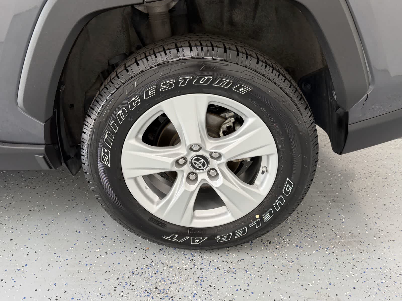 2019 Toyota RAV4 XLE - Photo 25