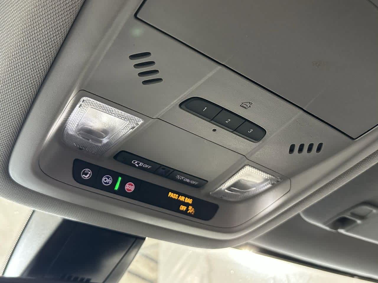 Thumbnail: 2023 GMC Acadia - 17