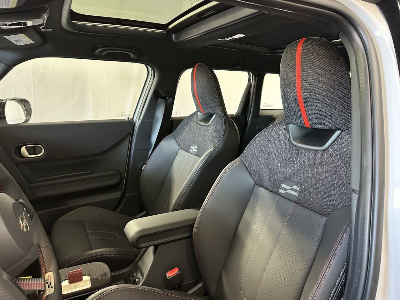 Thumbnail: 2026 MINI Cooper Hardtop - 10