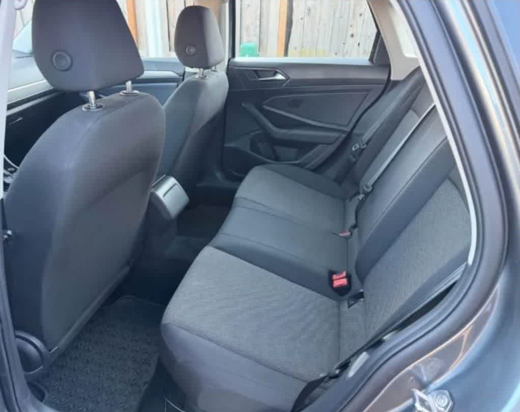 Thumbnail: 2021 Volkswagen Jetta - 4