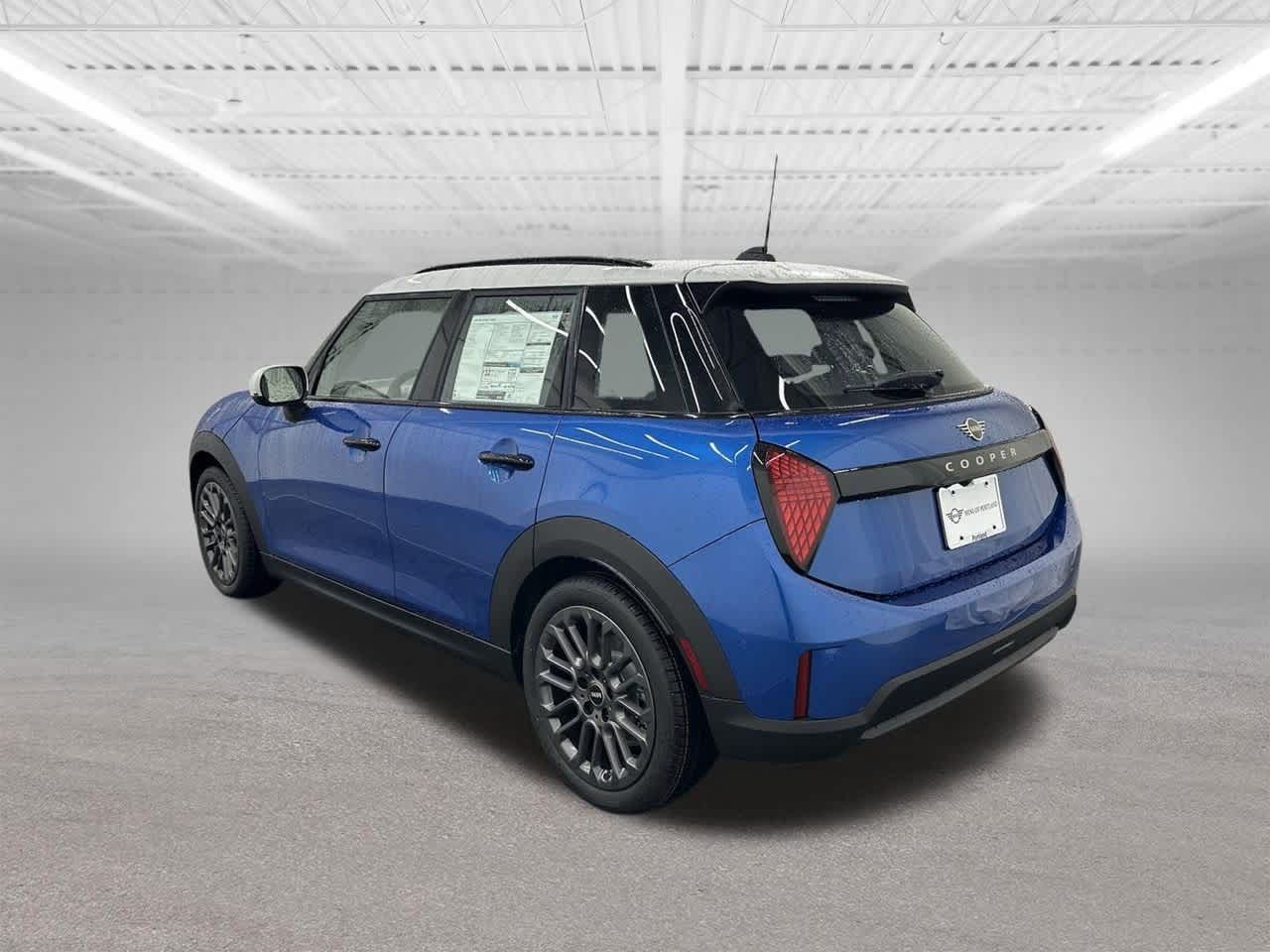 Thumbnail: 2026 MINI Cooper Hardtop - 3