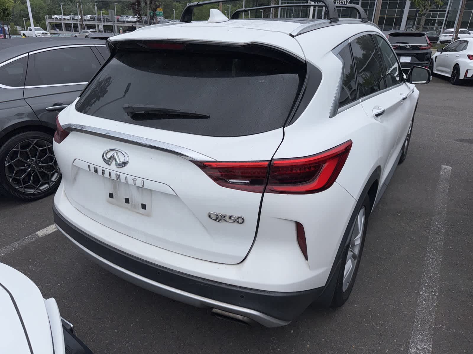 Thumbnail: 2019 INFINITI QX50 - 3