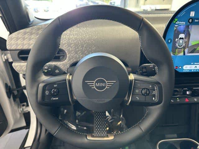 Thumbnail: 2025 MINI Cooper Hardtop - 14