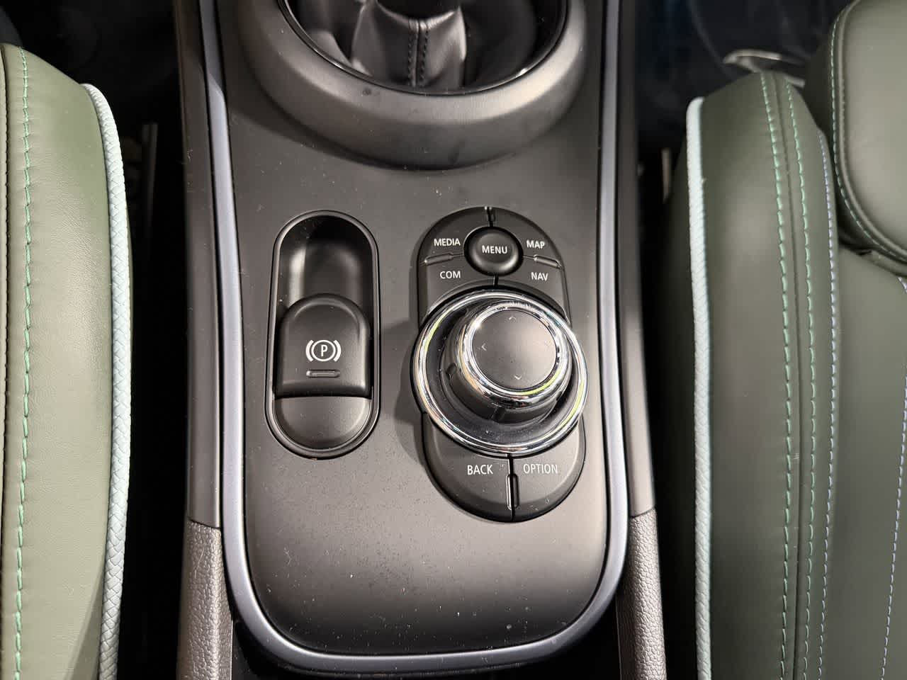 Thumbnail: 2023 MINI Cooper Countryman - 25