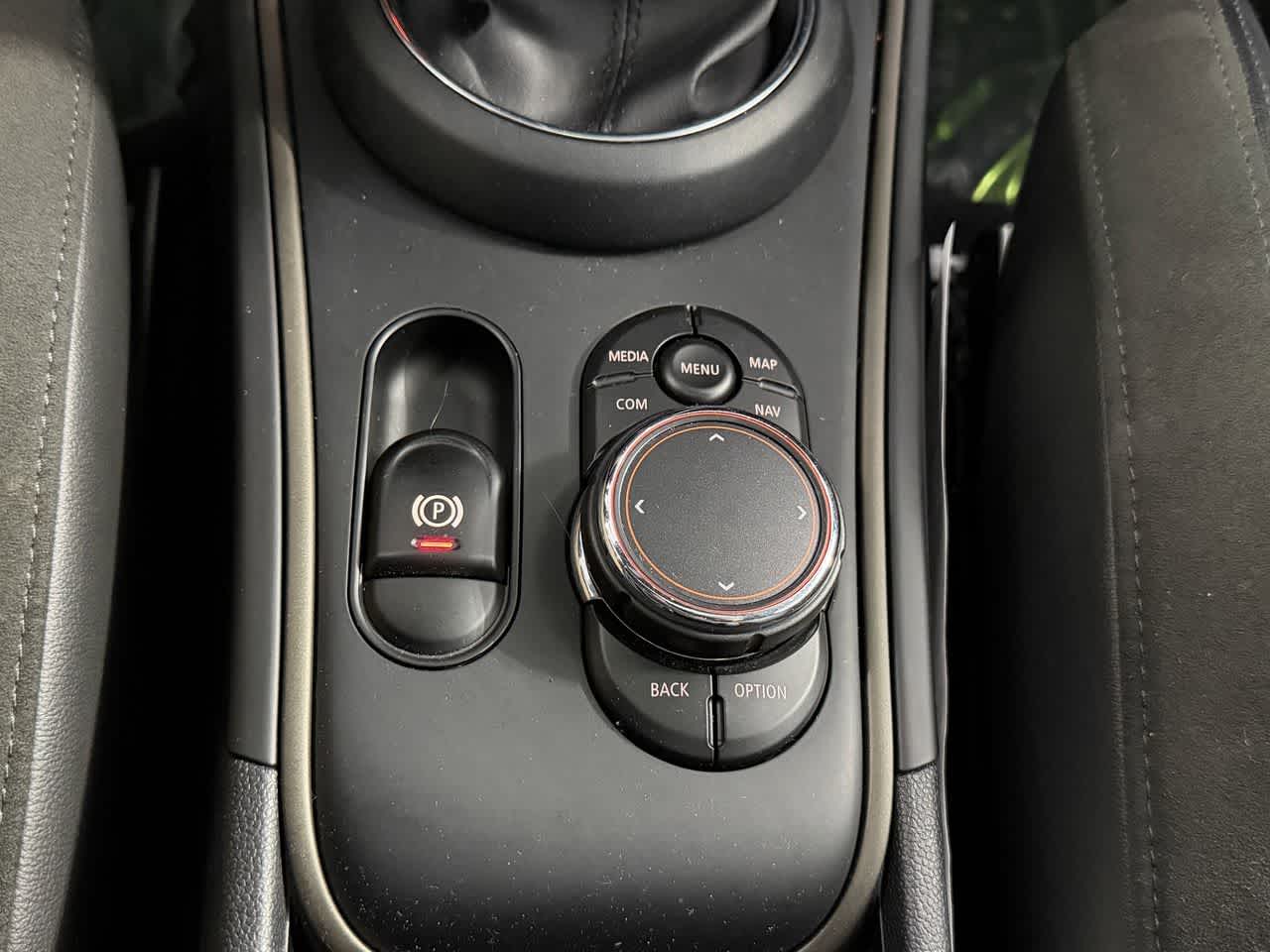 Thumbnail: 2019 MINI Cooper Countryman - 23