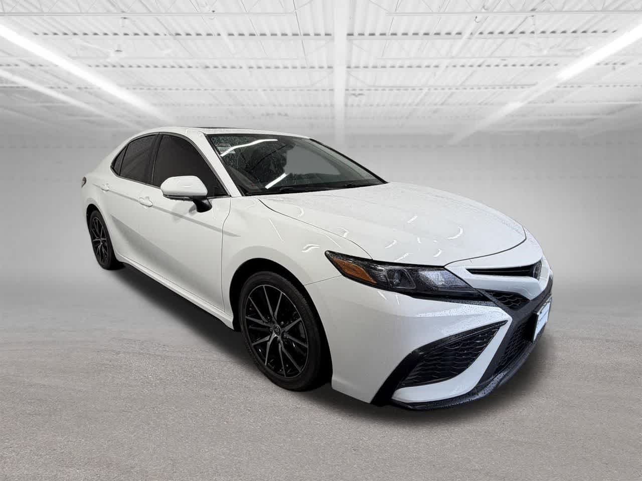 Thumbnail: 2023 Toyota Camry - 6