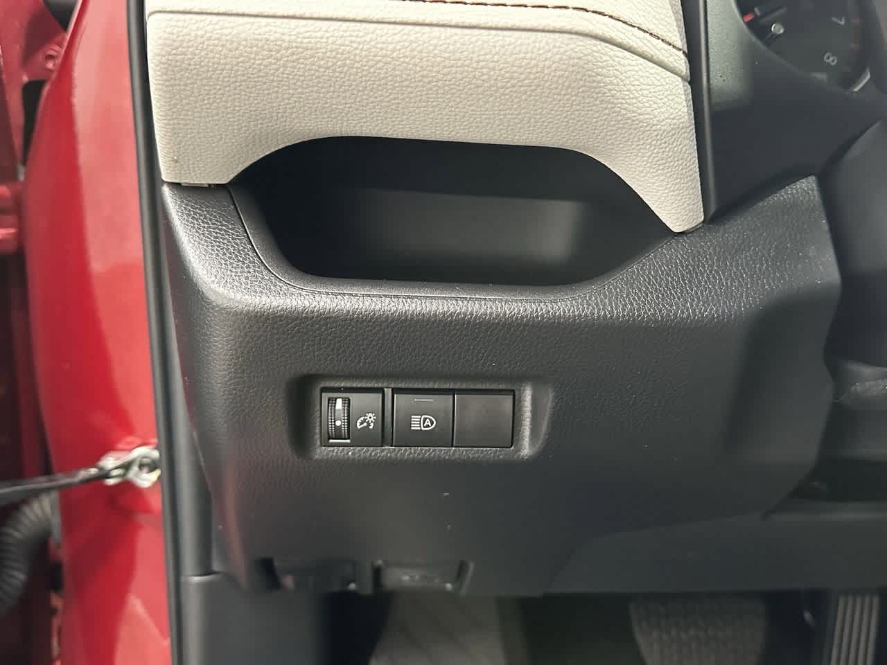 Thumbnail: 2022 Toyota RAV4 - 15