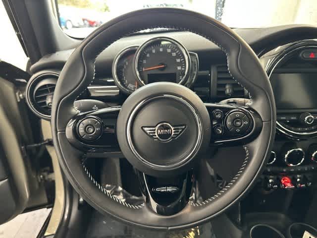 Thumbnail: 2019 MINI Cooper Hardtop - 15
