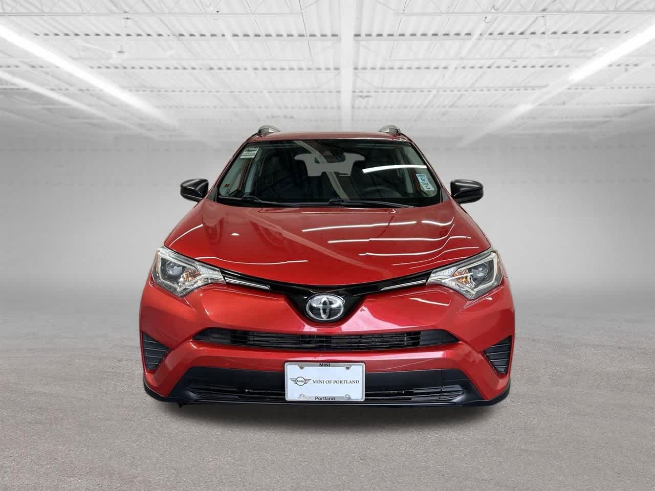 Thumbnail: 2017 Toyota RAV4 - 7