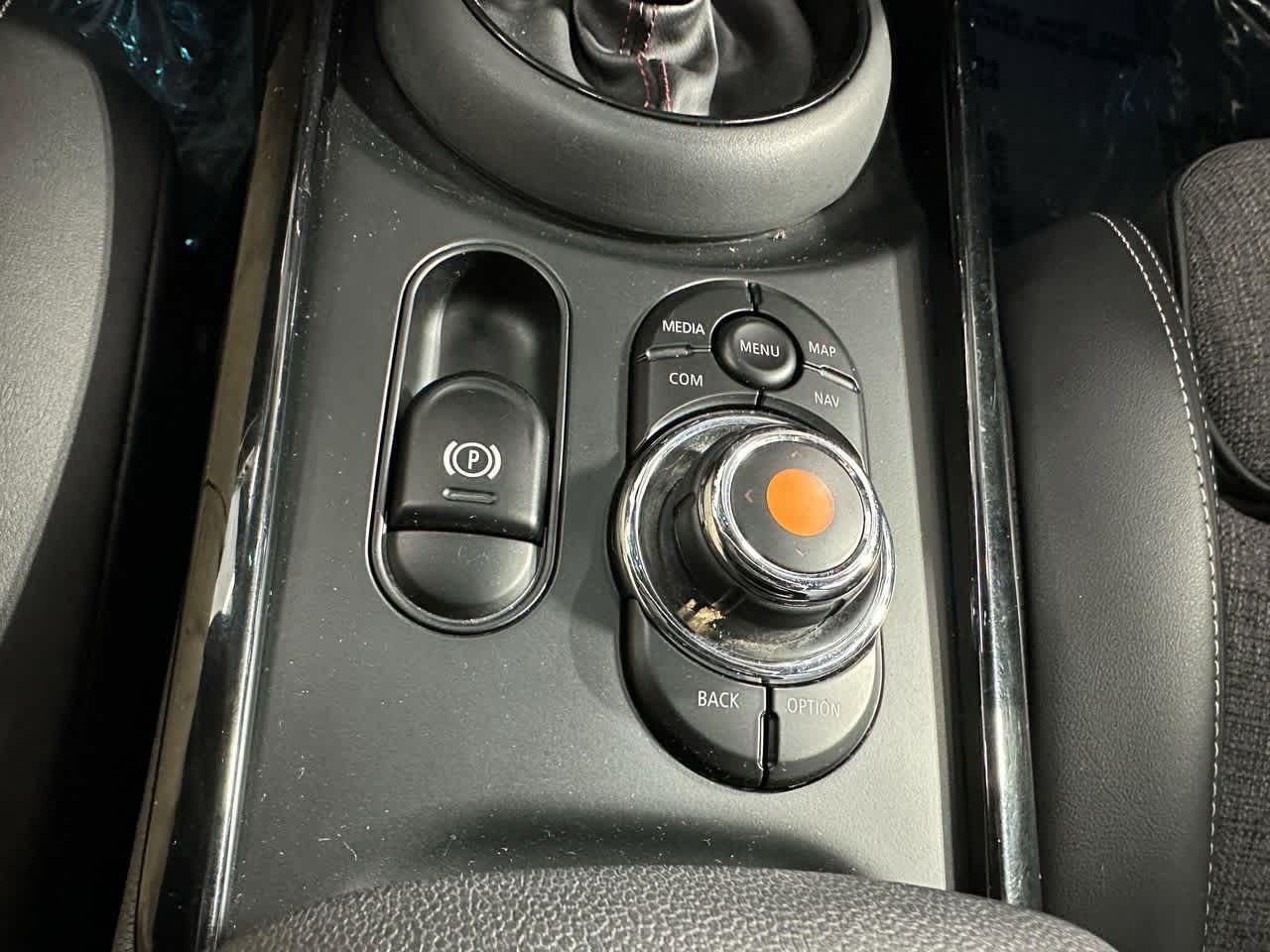 Thumbnail: 2021 MINI Cooper Clubman - 22