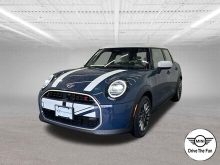 2026 MINI Hardtop 4 Door Iconic Hatchback