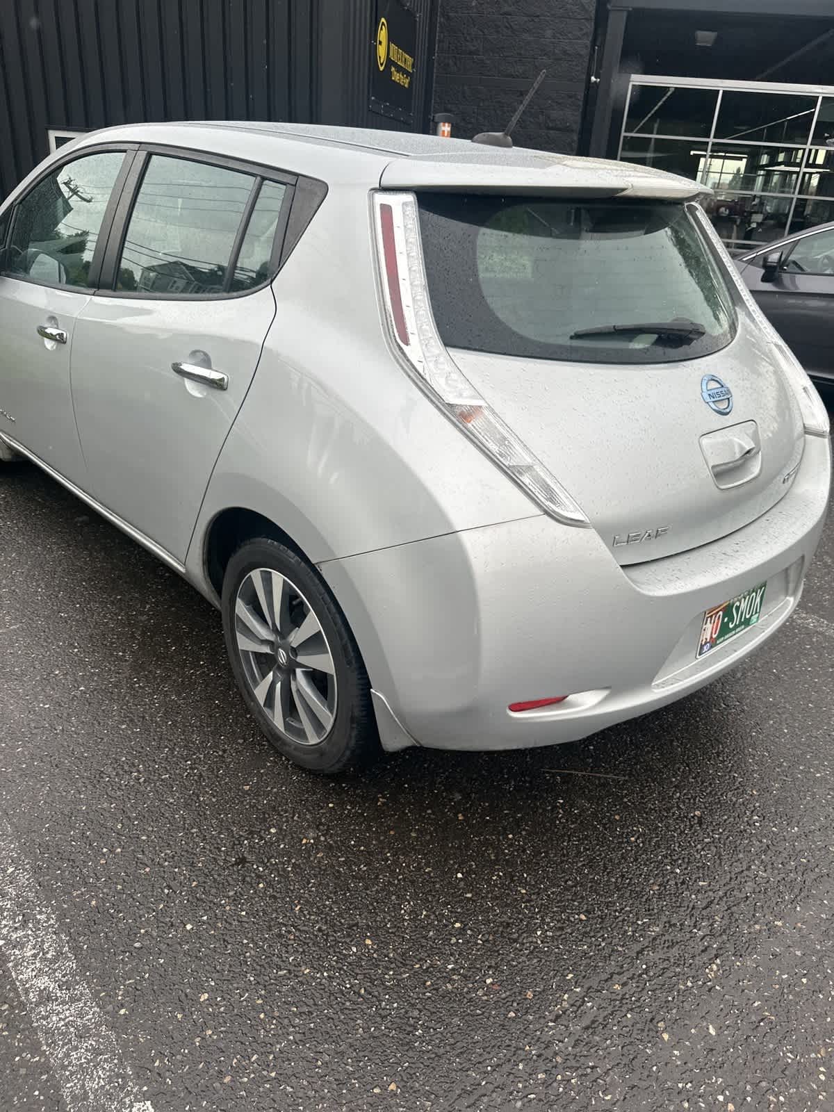 Thumbnail: 2017 Nissan Leaf - 5