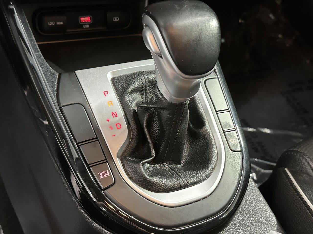 Thumbnail: 2022 Kia Forte - 23