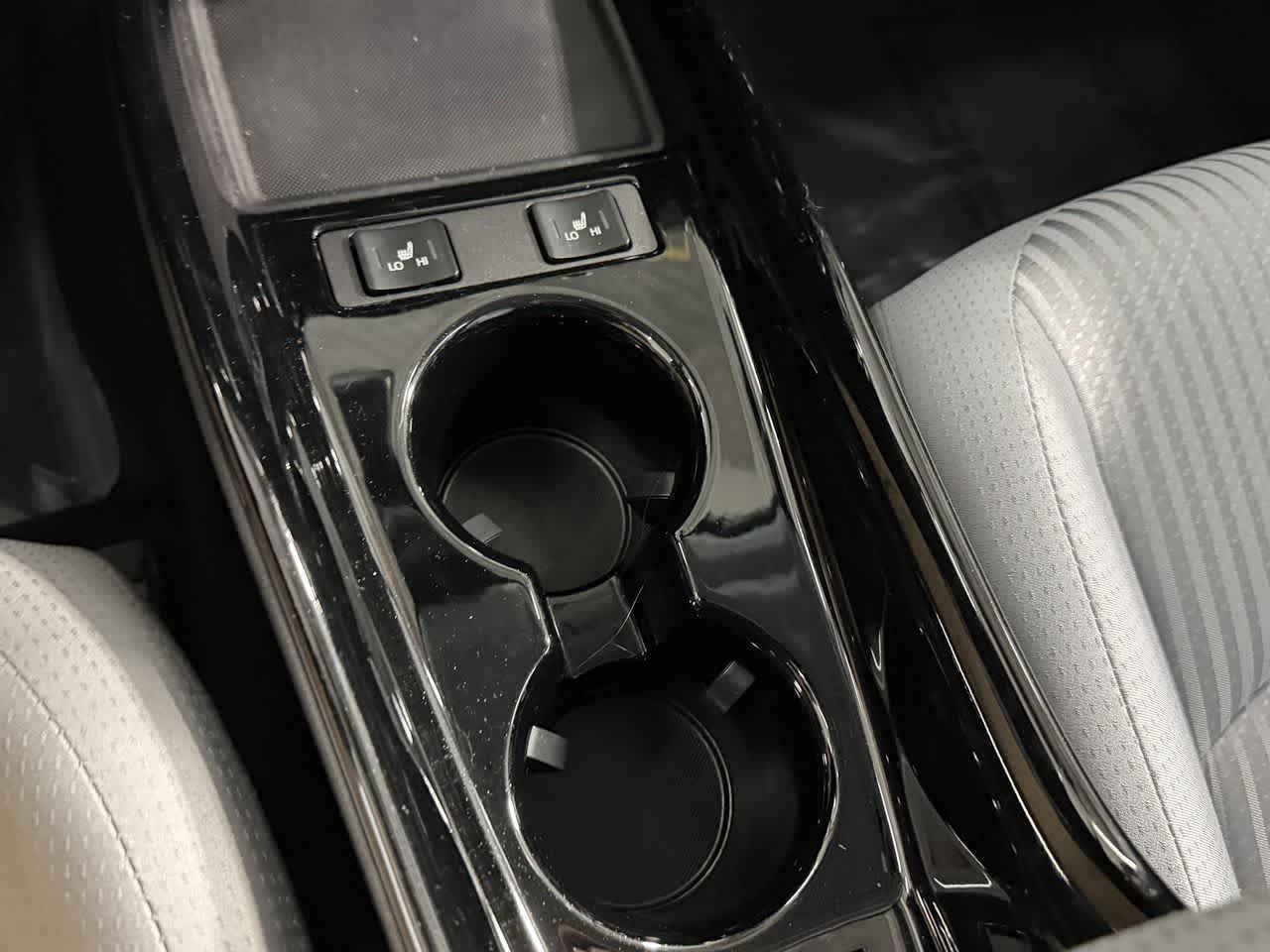 Thumbnail: 2021 Toyota Prius Prime - 22