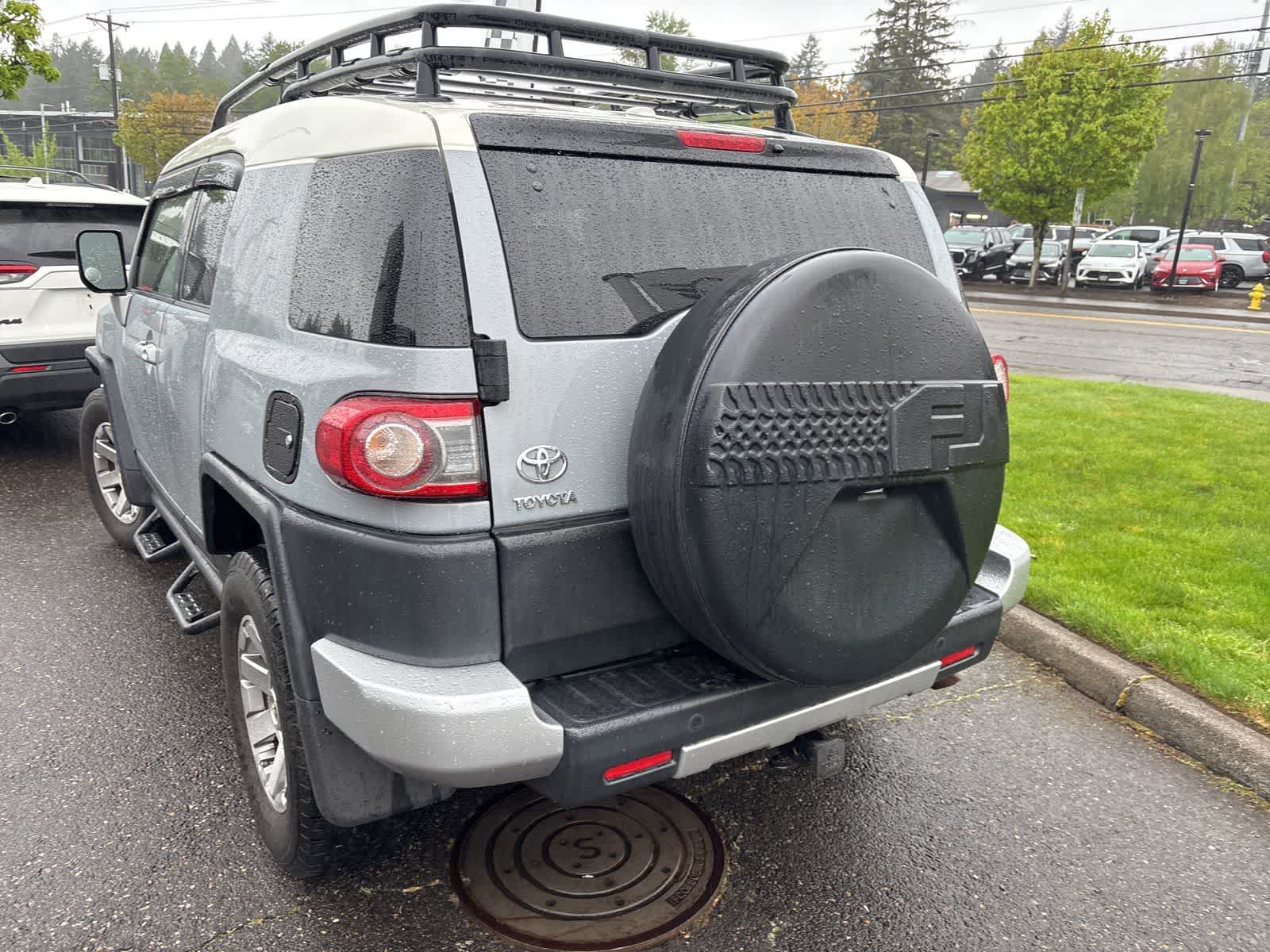 Thumbnail: 2014 Toyota FJ Cruiser - 5