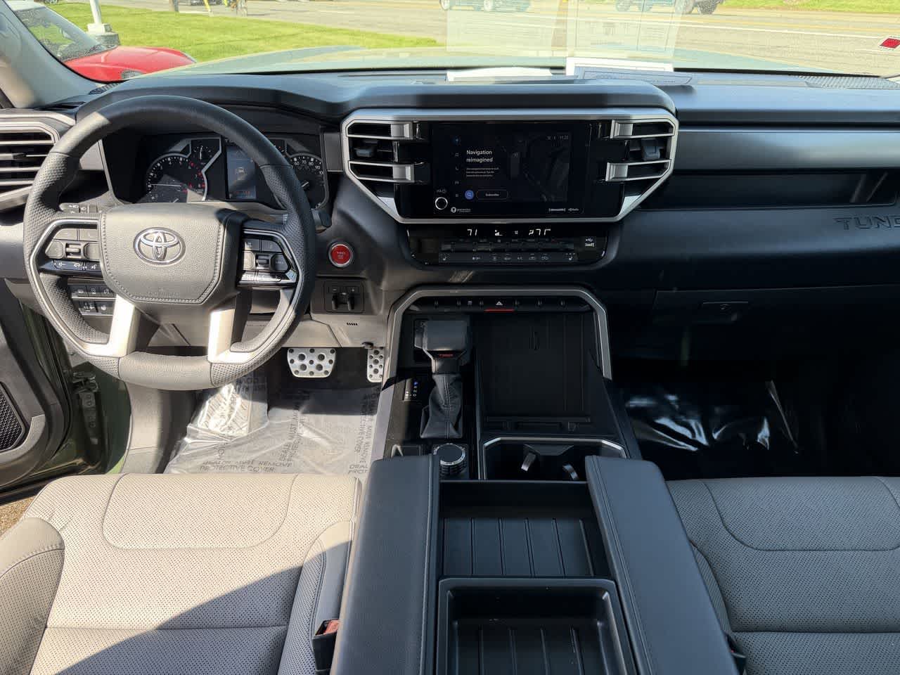Thumbnail: 2022 Toyota Tundra - 12