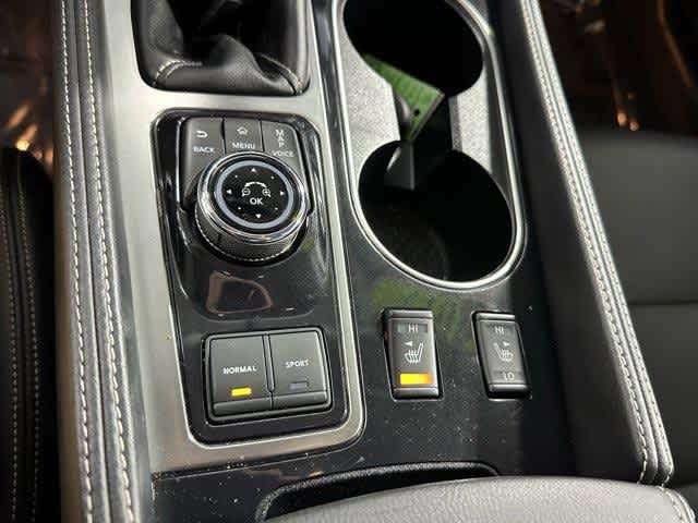 Thumbnail: 2017 Nissan Maxima - 22