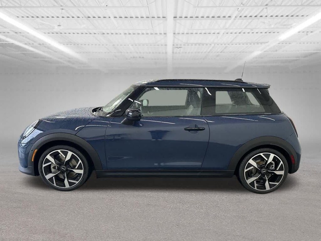 New 2026 MINI Hardtop 2 Door Signature Plus Hatchback