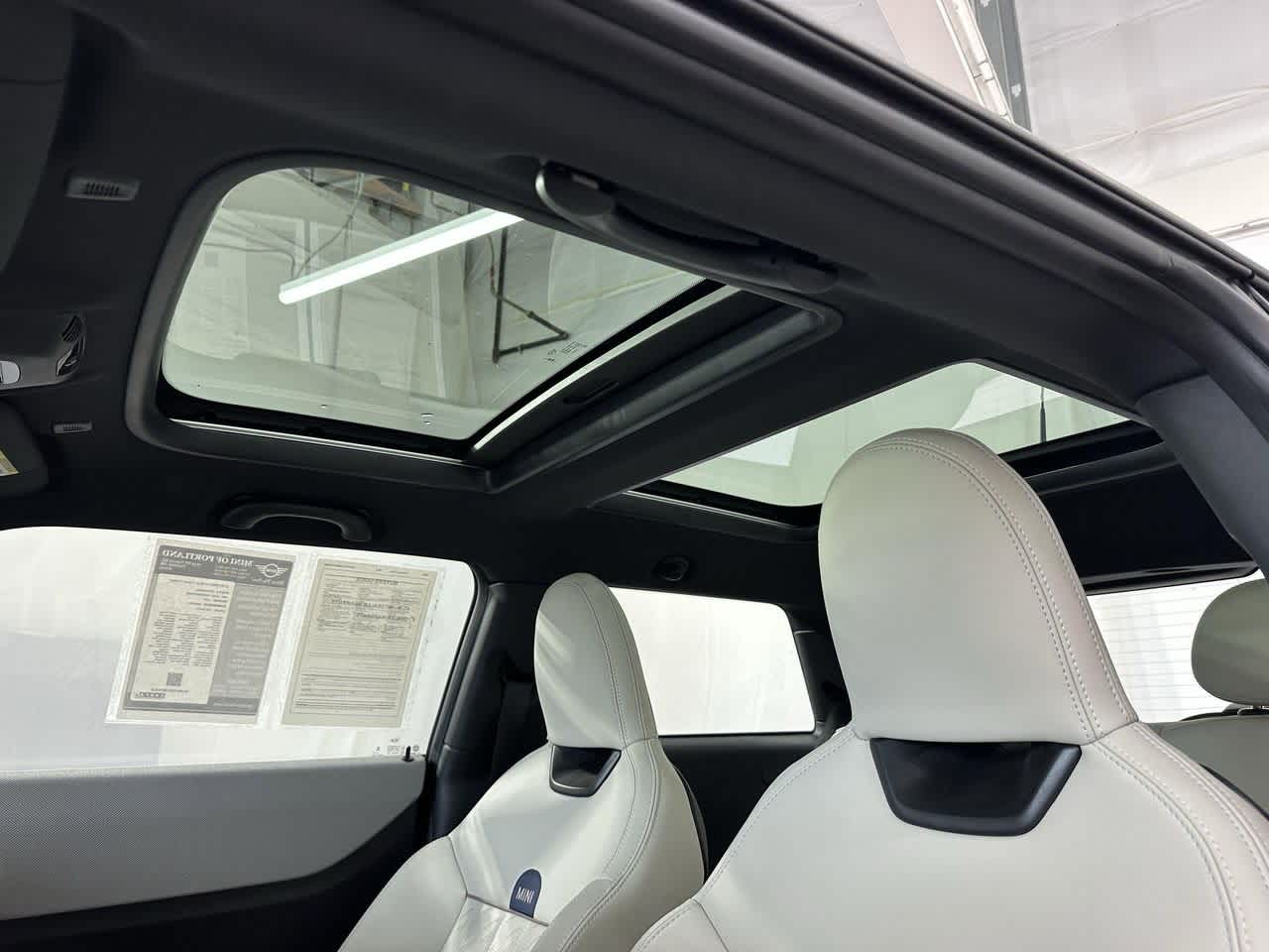 Thumbnail: 2025 MINI Cooper Hardtop - 12