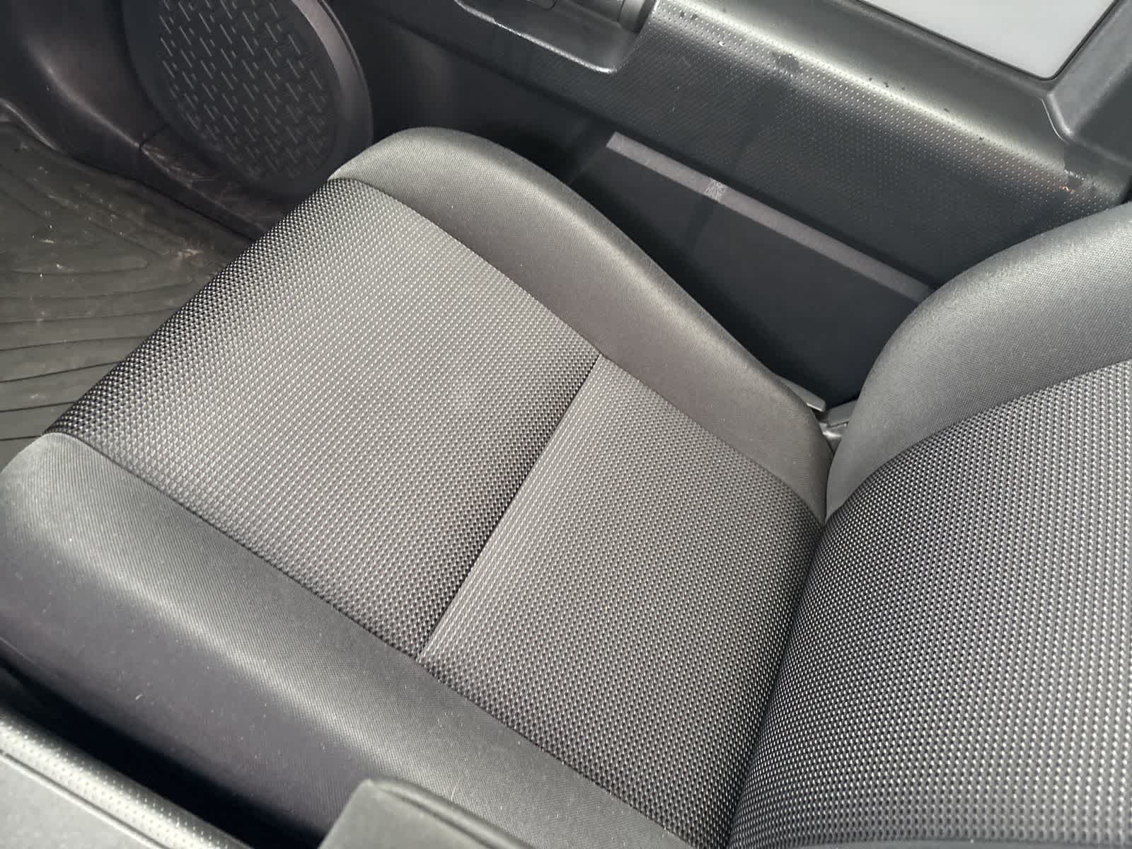 Thumbnail: 2014 Toyota FJ Cruiser - 13