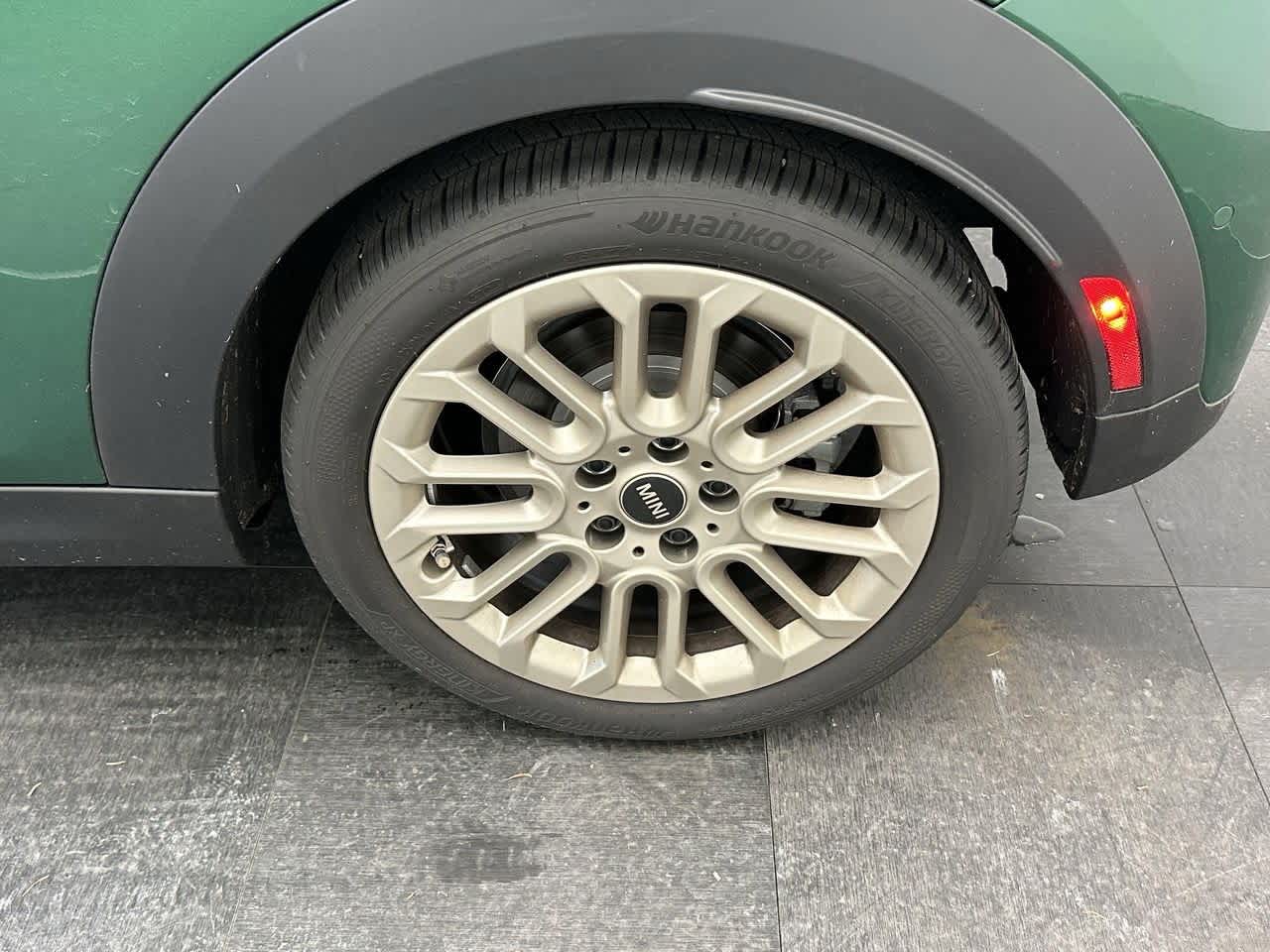 Thumbnail: 2025 MINI Cooper Hardtop - 24