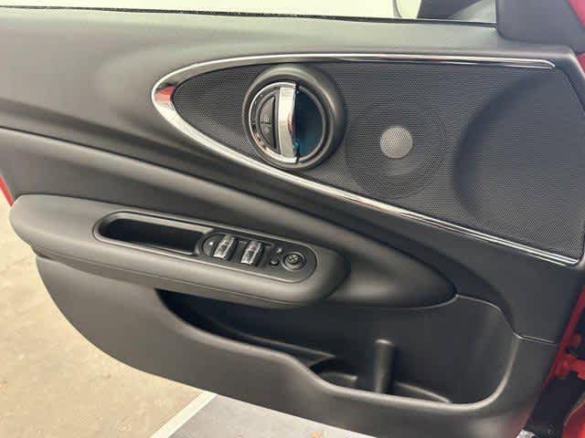 Thumbnail: 2017 MINI Cooper Clubman - 16