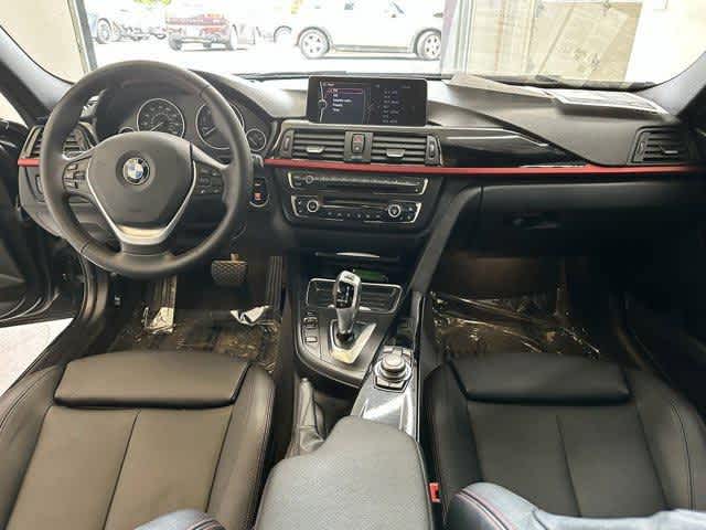 2012 BMW 3 Series 328i 11