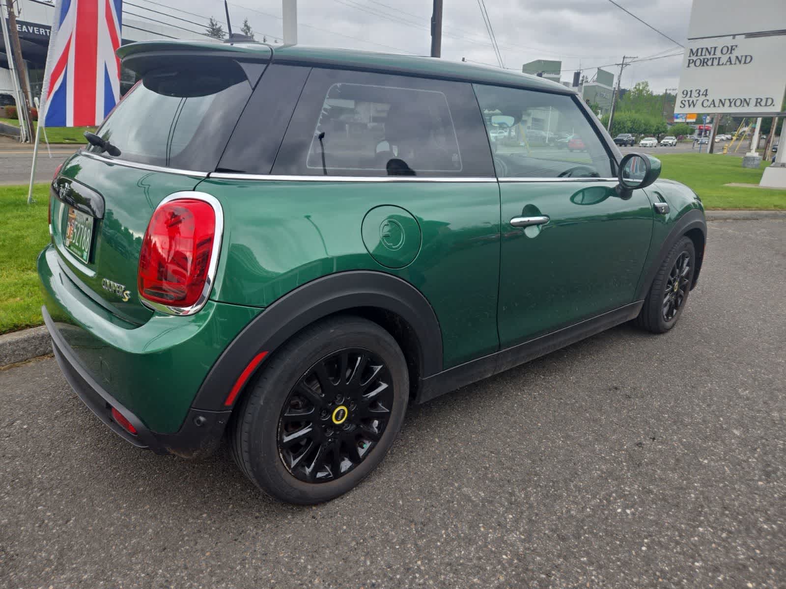 Thumbnail: 2023 MINI Cooper Hardtop - 7