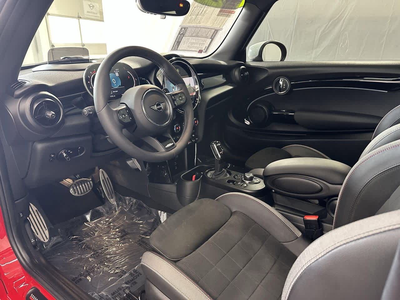 Thumbnail: 2024 MINI Cooper Hardtop - 11