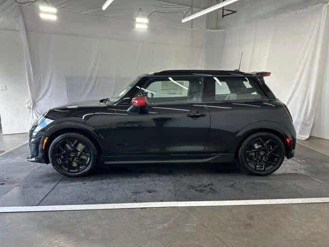 2026 Mini Cooper 2 Door Hardtop Iconic photo 2