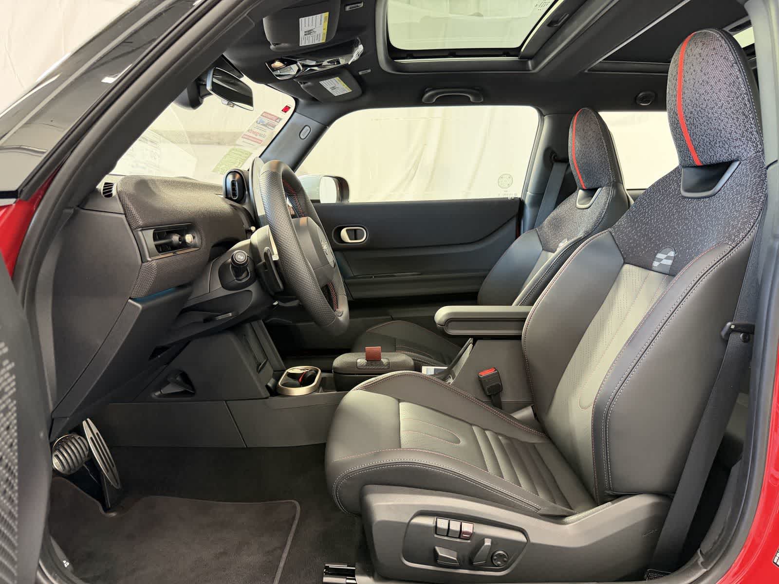 Thumbnail: 2026 MINI Cooper Hardtop - 9
