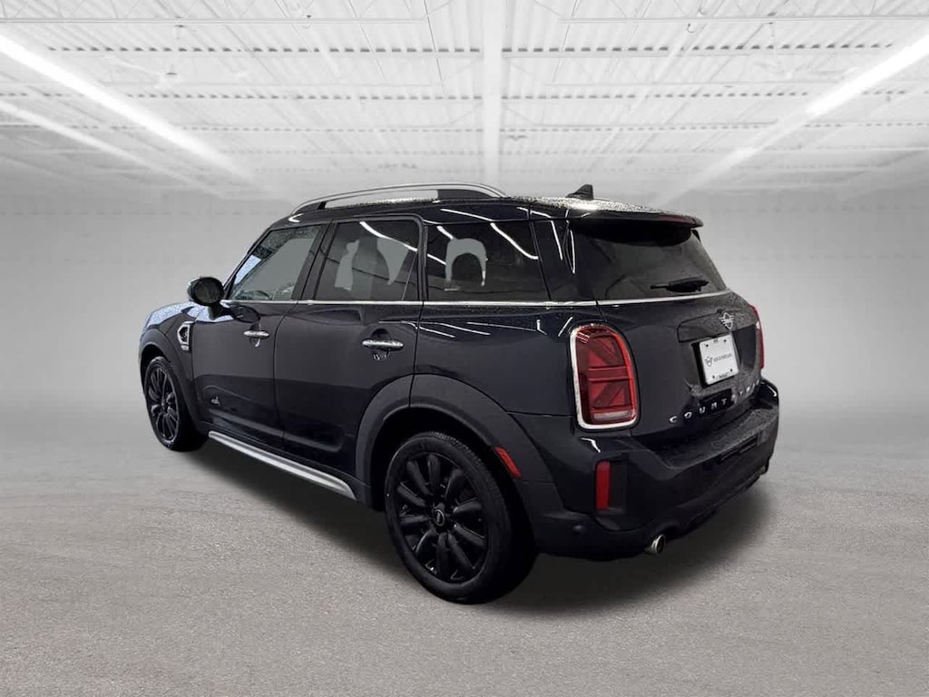 2023 Mini Cooper S Iconic photo 3