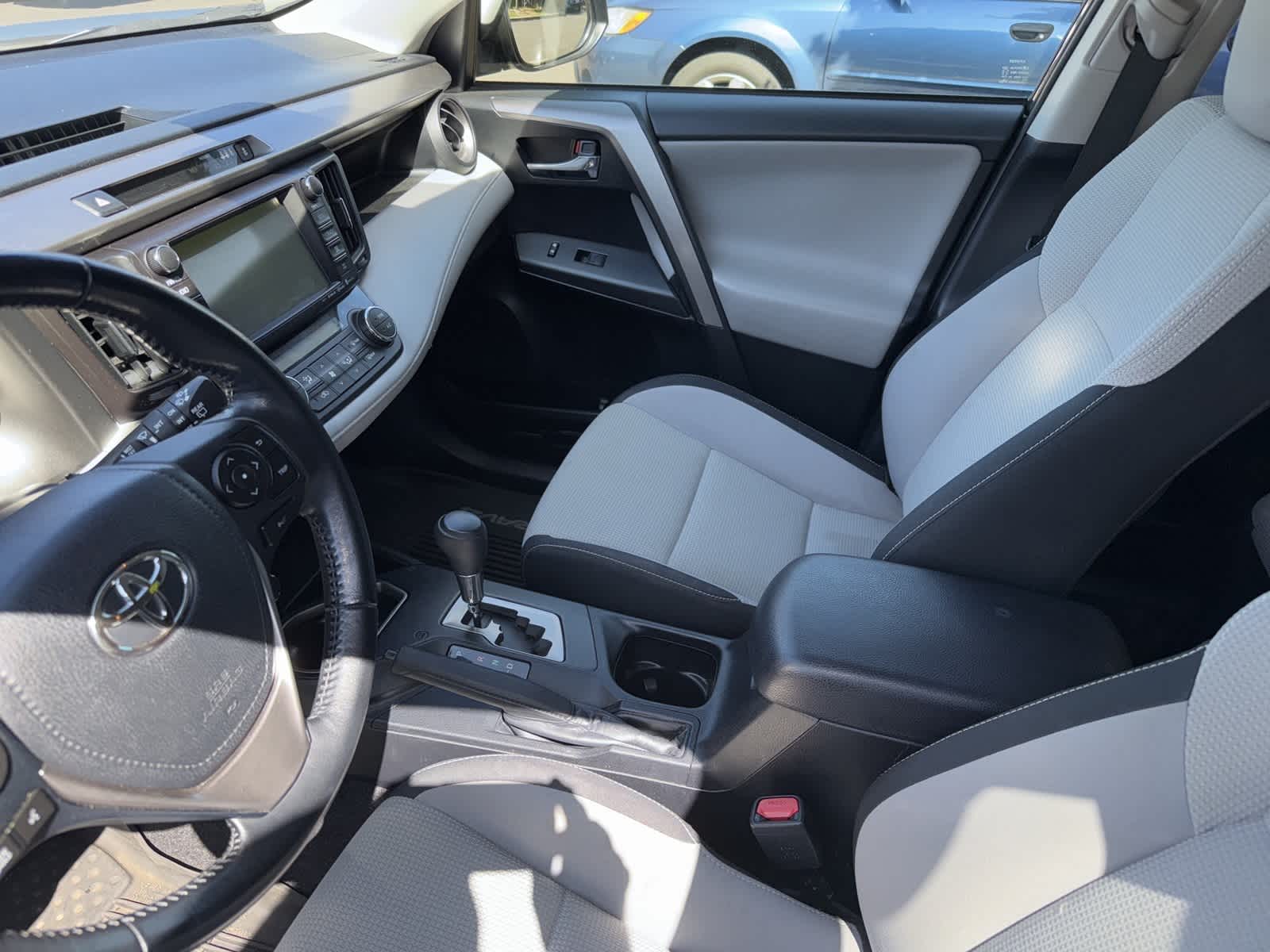 Thumbnail: 2018 Toyota RAV4 - 5