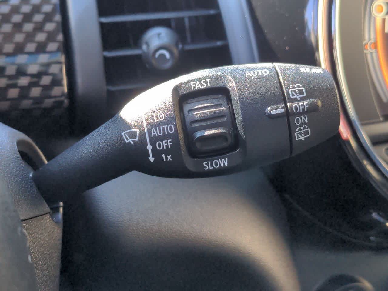 Thumbnail: 2018 MINI Cooper Hardtop - 27