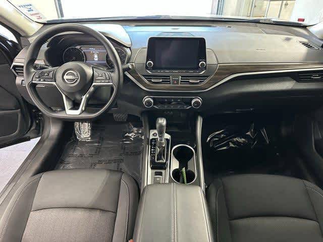 Thumbnail: 2023 Nissan Altima - 13