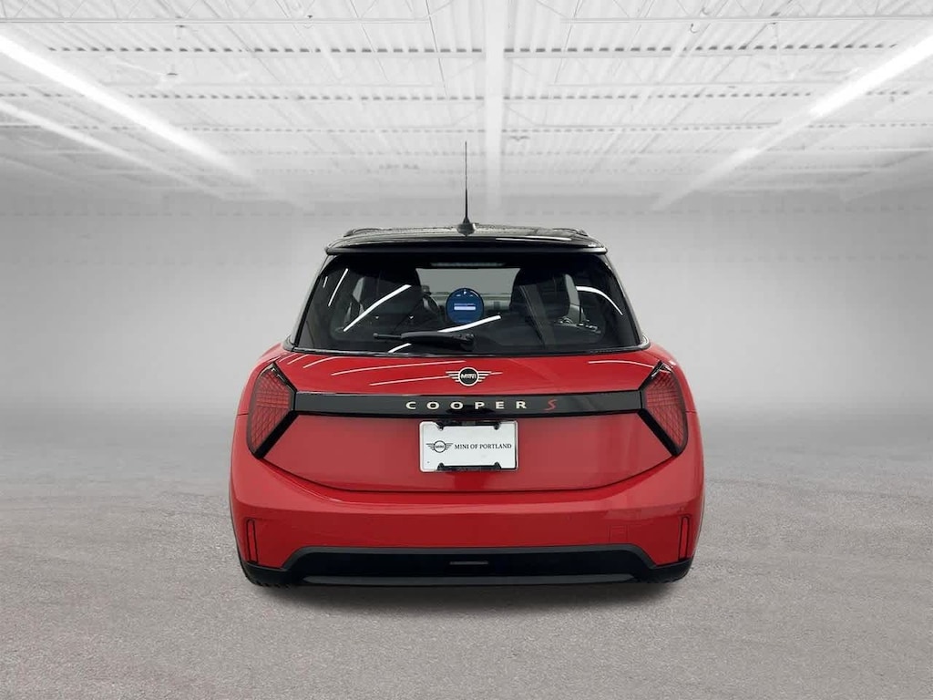 2025 Mini Cooper S Hardtop 2 Door Iconic photo 4