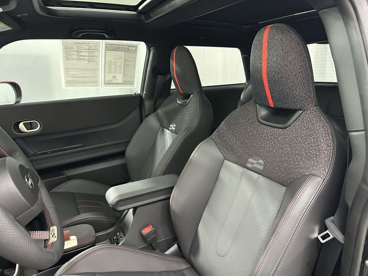 Thumbnail: 2025 MINI Cooper Hardtop - 10