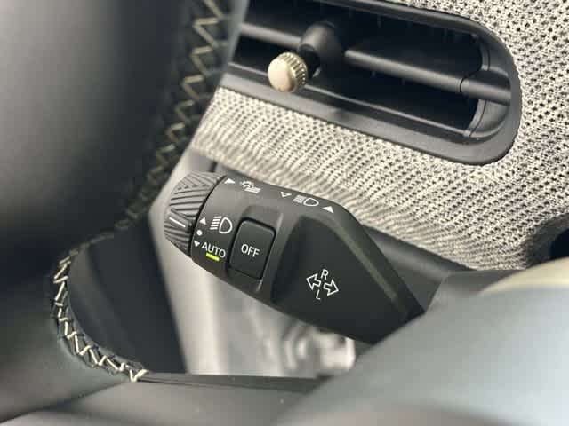 Thumbnail: 2025 MINI Cooper Hardtop - 17