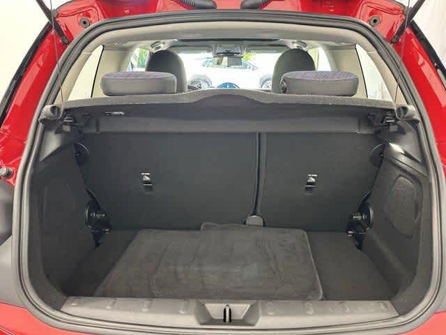 2025 Mini Cooper 2 Door Hardtop Signature photo 4