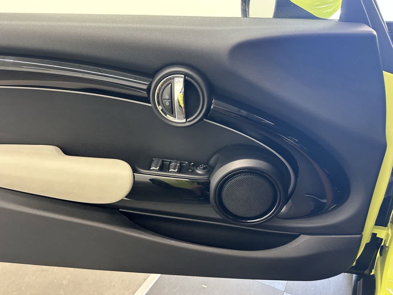 Thumbnail: 2022 MINI Cooper Convertible - 14