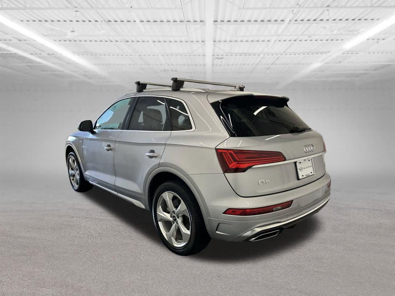 Thumbnail: 2023 Audi Q5 - 3