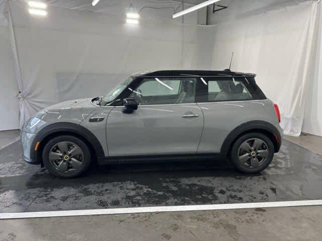 Used 2022 MINI Electric Hardtop 2 Door Cooper SE Hardtop 2 Door Hatchback